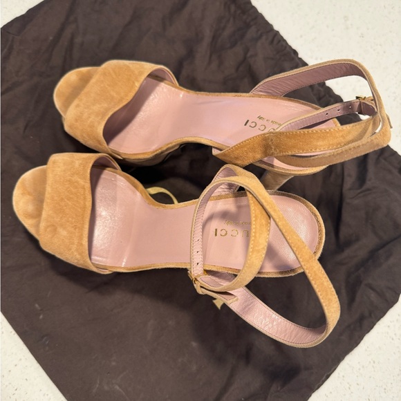 High Heels but very comfy Caramel Platform Gucci! As new! Used only twice! - Picture 11 of 13
